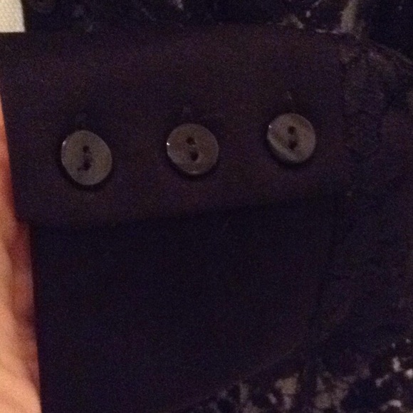 Lace floral pattern blouse LAST CHANCE - Picture 3 of 5